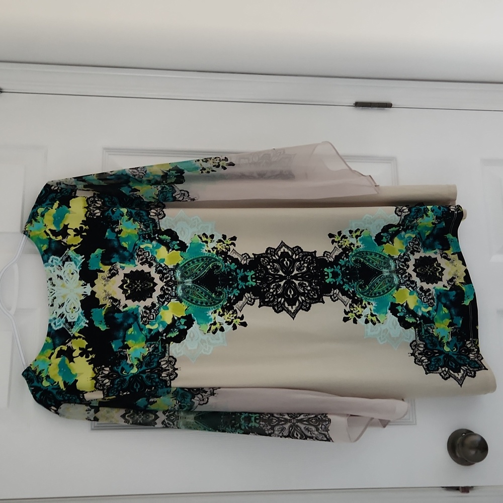 Pretty Tunic - Picture 5 of 5